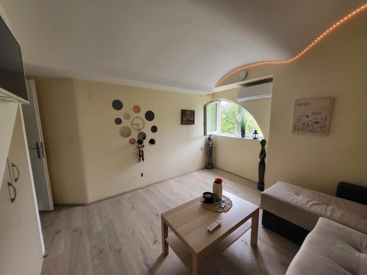 Apartmani Nika 1 Рибарска Баня Экстерьер фото